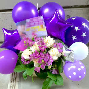 お花とバルーンアレンジ花